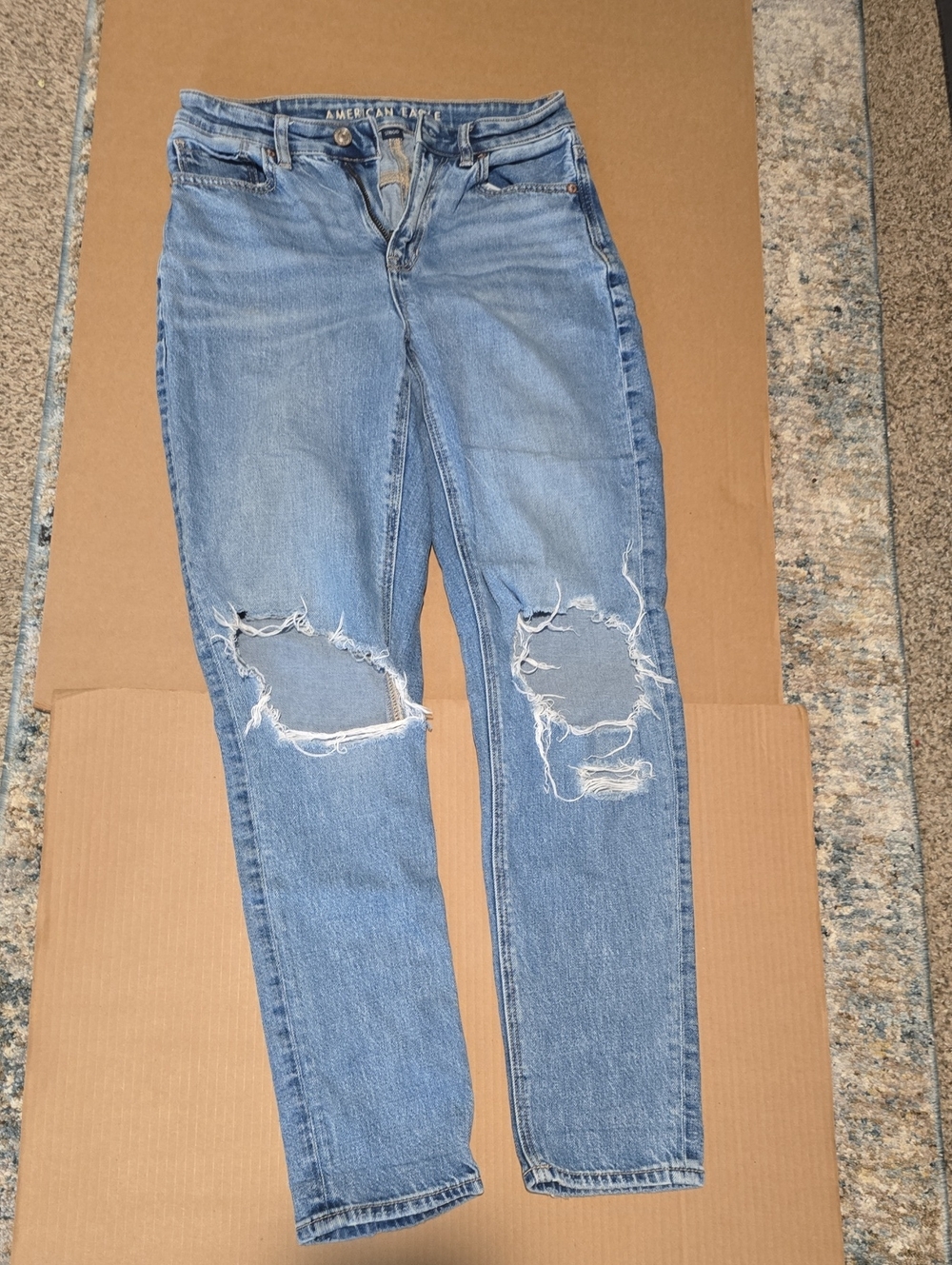 American Eagle Outfitters Light Blue Distressed Women's Jeans #104